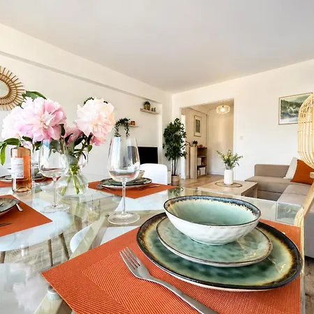 Comfortable With Parking - Riviera Apartman Antibes