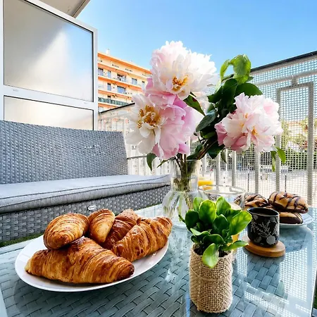 Comfortable With Parking - Riviera Apartman